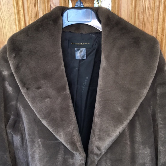 NWT Donna Karan New York faux fur coat size S - Picture 4 of 12